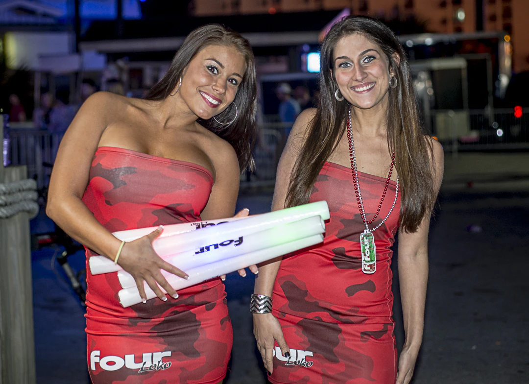 4 Loko Promo Girls