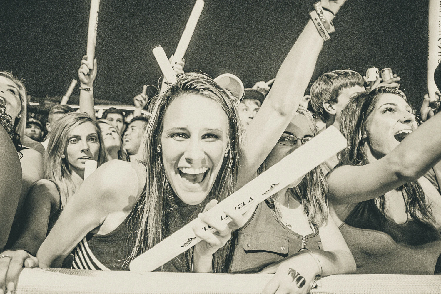 Close Up Of Crowd At Spring Escape Show With Tpain And The Fat Jewish